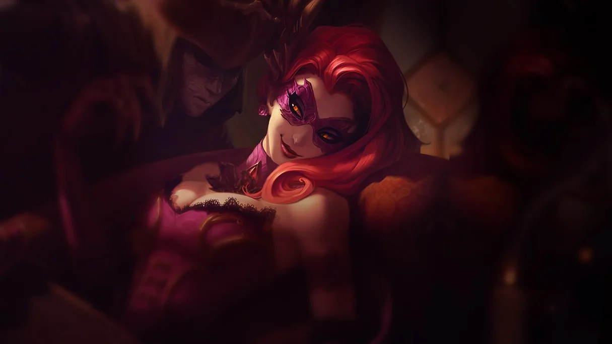 Masquerade Evelynn Centered Splash