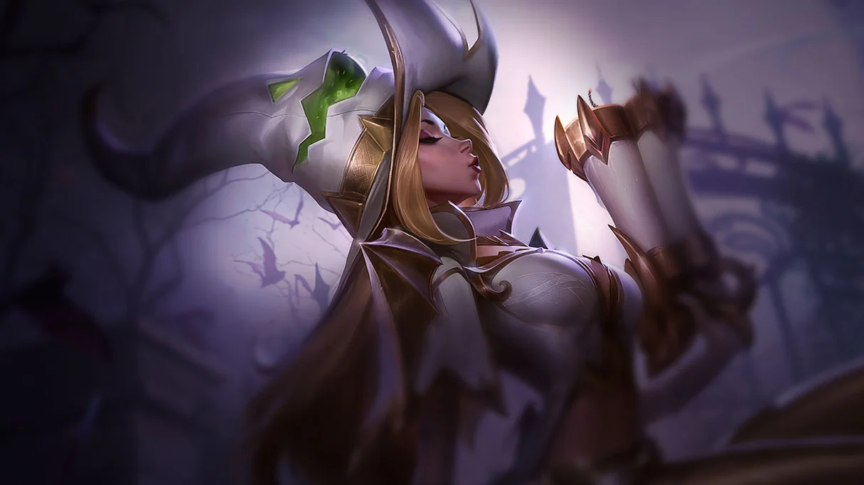 Prestige Bewitching Miss Fortune Centered Splash