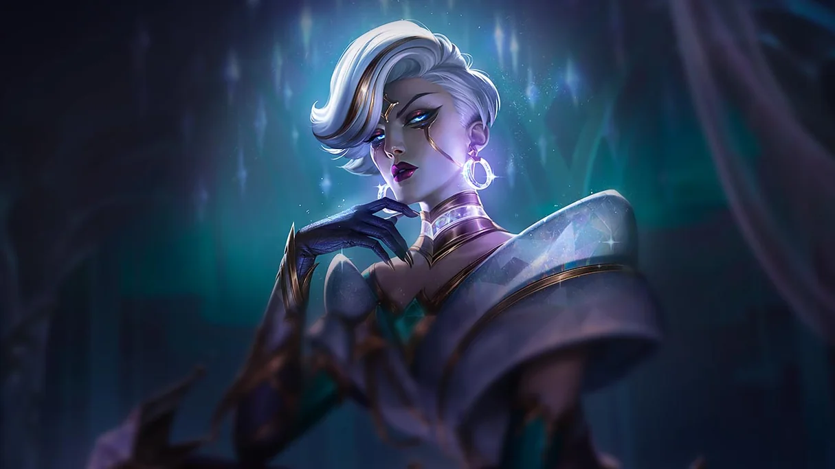 Prestige Winterblessed Camille Centered Splash