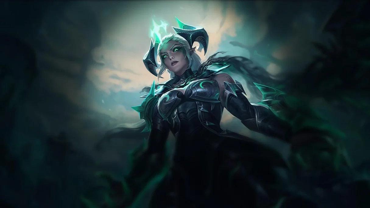 Ruined Shyvana Centered Splash