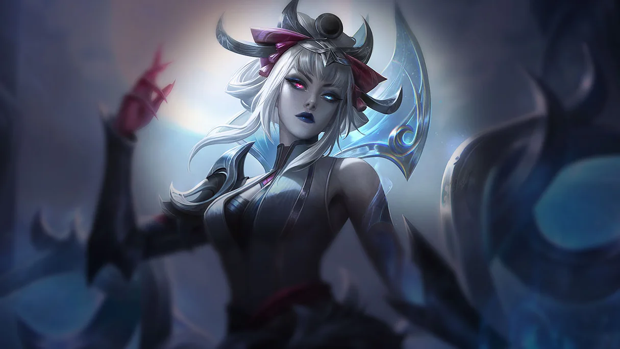 Snow Moon Morgana Centered Splash