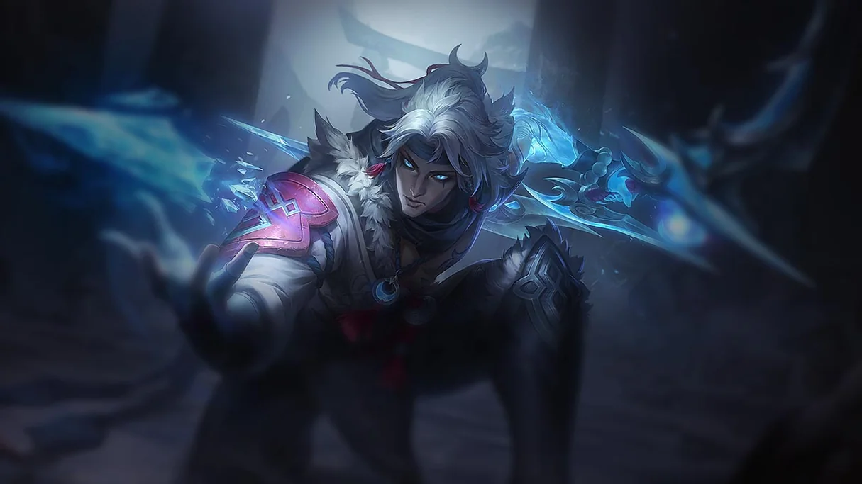 Snow Moon Varus Centered Splash